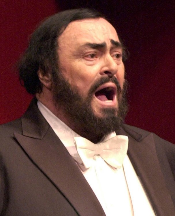 1-Luciano_Pavarotti.thumb.jpg.c2e2d81837375611e43eeeb0ab8bb909.jpg