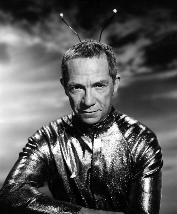 My_Favorite_Martian_Ray_Walston_1963.jpeg