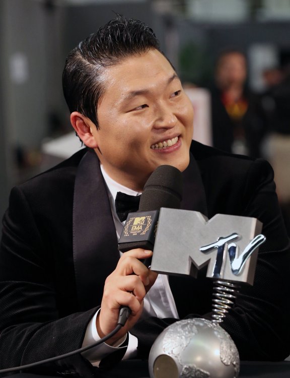 PSY_EMTV_logo_27_(8198008711).jpg