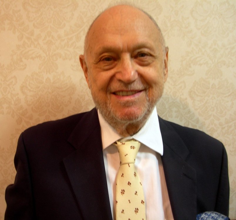 1280px-Charles_Strouse_photograph.jpg