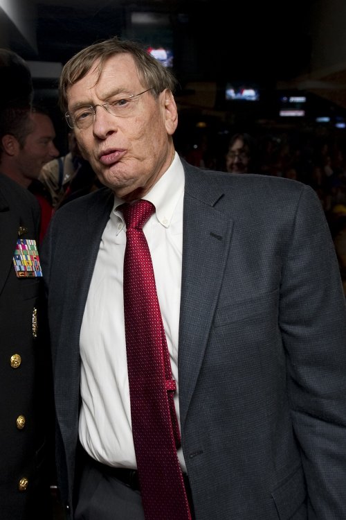 Bud_Selig_on_October_31,_2010.jpg