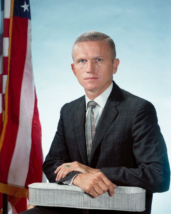 Astronaut_Frank_Borman.jpg